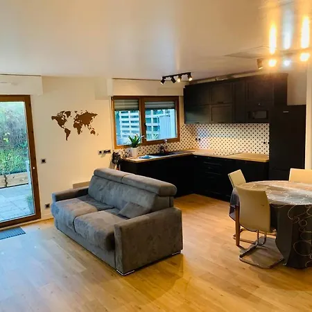 דירה Avec Le Jardin Prive *