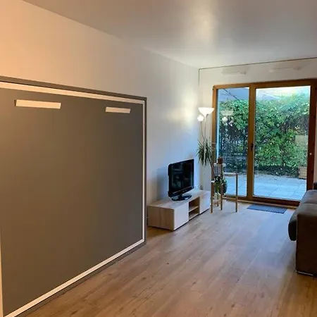 Avec Le Jardin Prive דירה *